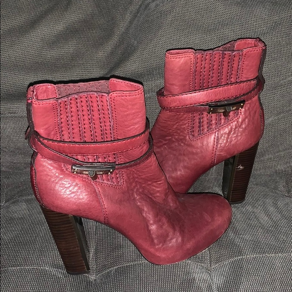 Bcbg maxazria wine ankle booties 9 1/2 worn 1 time